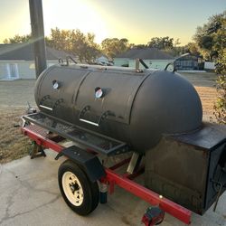 250 Gallon Smoker
