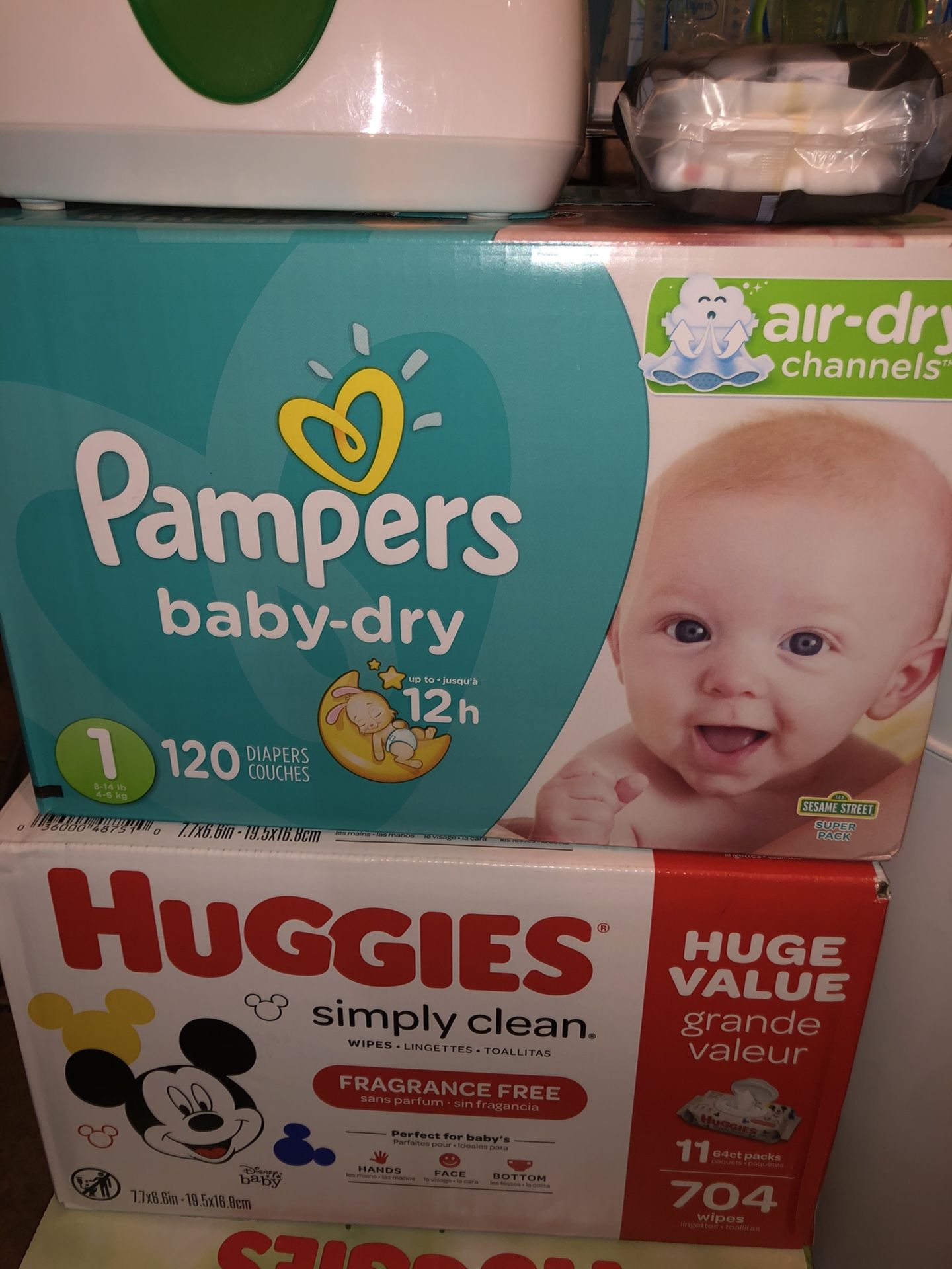 Pampers 120 diapers Size 1