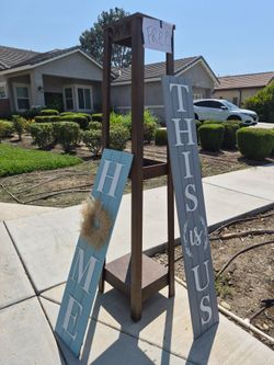 Free living room items