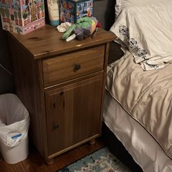 Nightstand set
