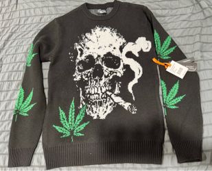 Men’s small Skull and Leaf Graphic Knit Sweater