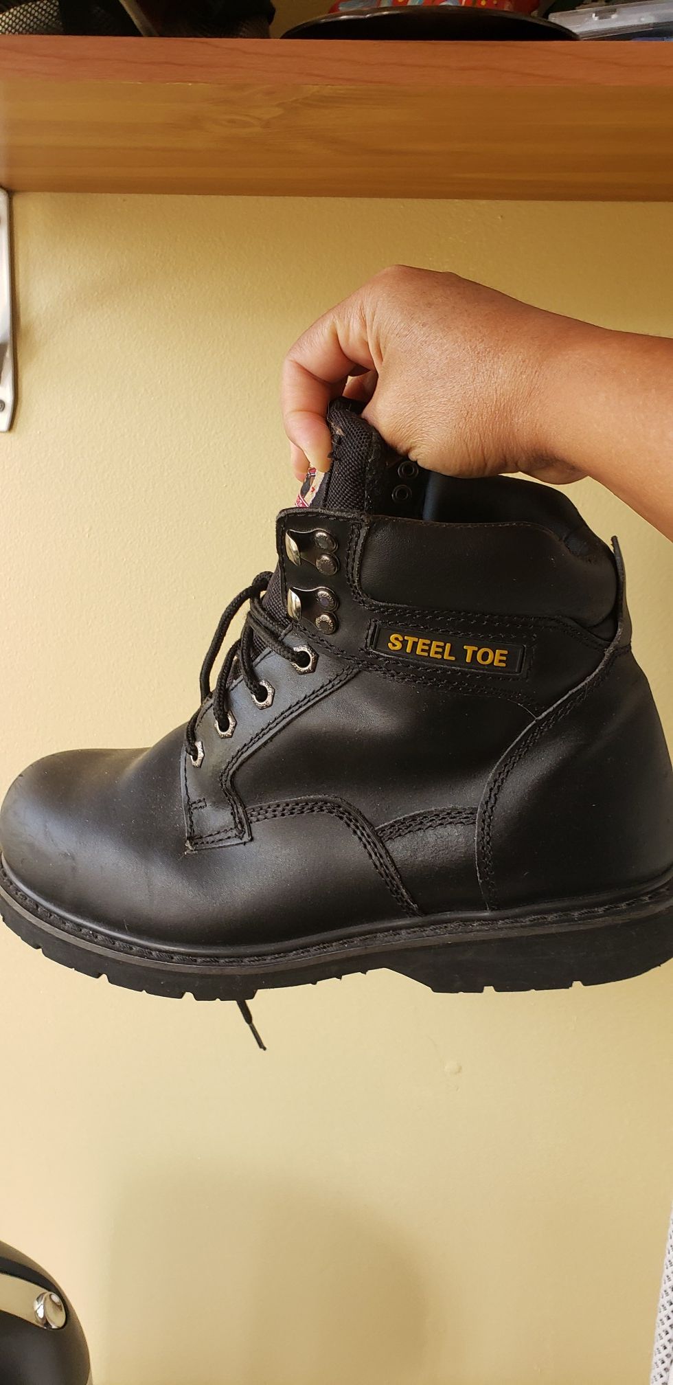 Steel toe boots
