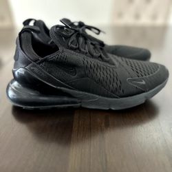 Women's Nike MAX  270