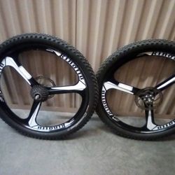 Kinallu, 26", 3 Spoke Mag Wheel  Set-Disc Brake - Bolt On MTB Wheel Set