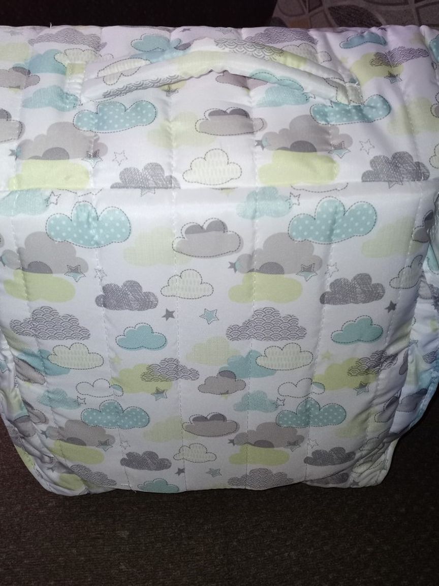 Portable/ Travel Bassinet with30 Newborn Diapers