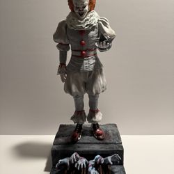Pennywise Statue 