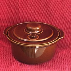 Vintage 11 1/2 Inch Stoneware Casserole Bowl With Vented Lid