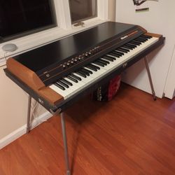 Rhodes Electronic Piano 