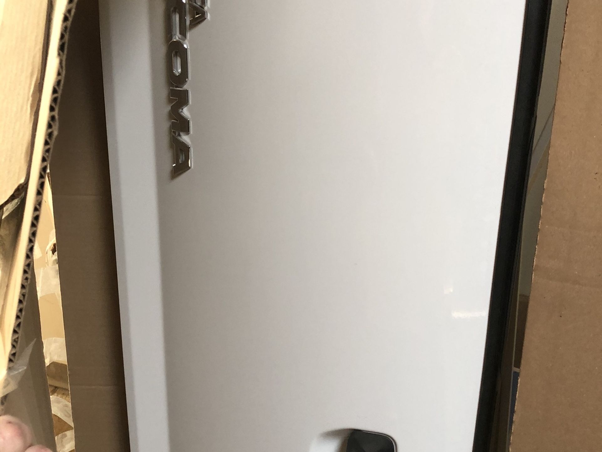 Toyota Tacoma Pickup Tailgate
