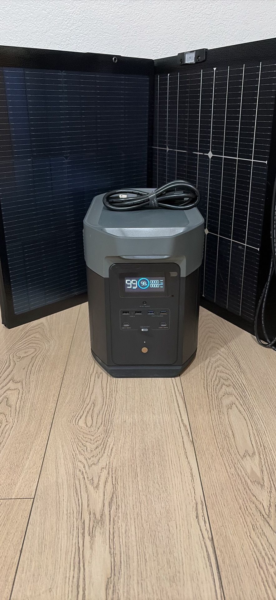 EF ECOFLOW Portable Power Station DELTA Max, 2000W LFP Solar Generator, Full Charge in 1 Hr, 2016Wh Solar Powered Generator for Home Backup +220W Sola