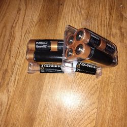 Two Brand New Packs Of C Batteries Duracell