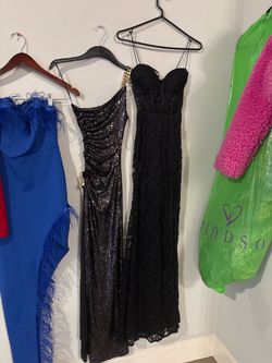 CLOSET SALE - COME SHOP