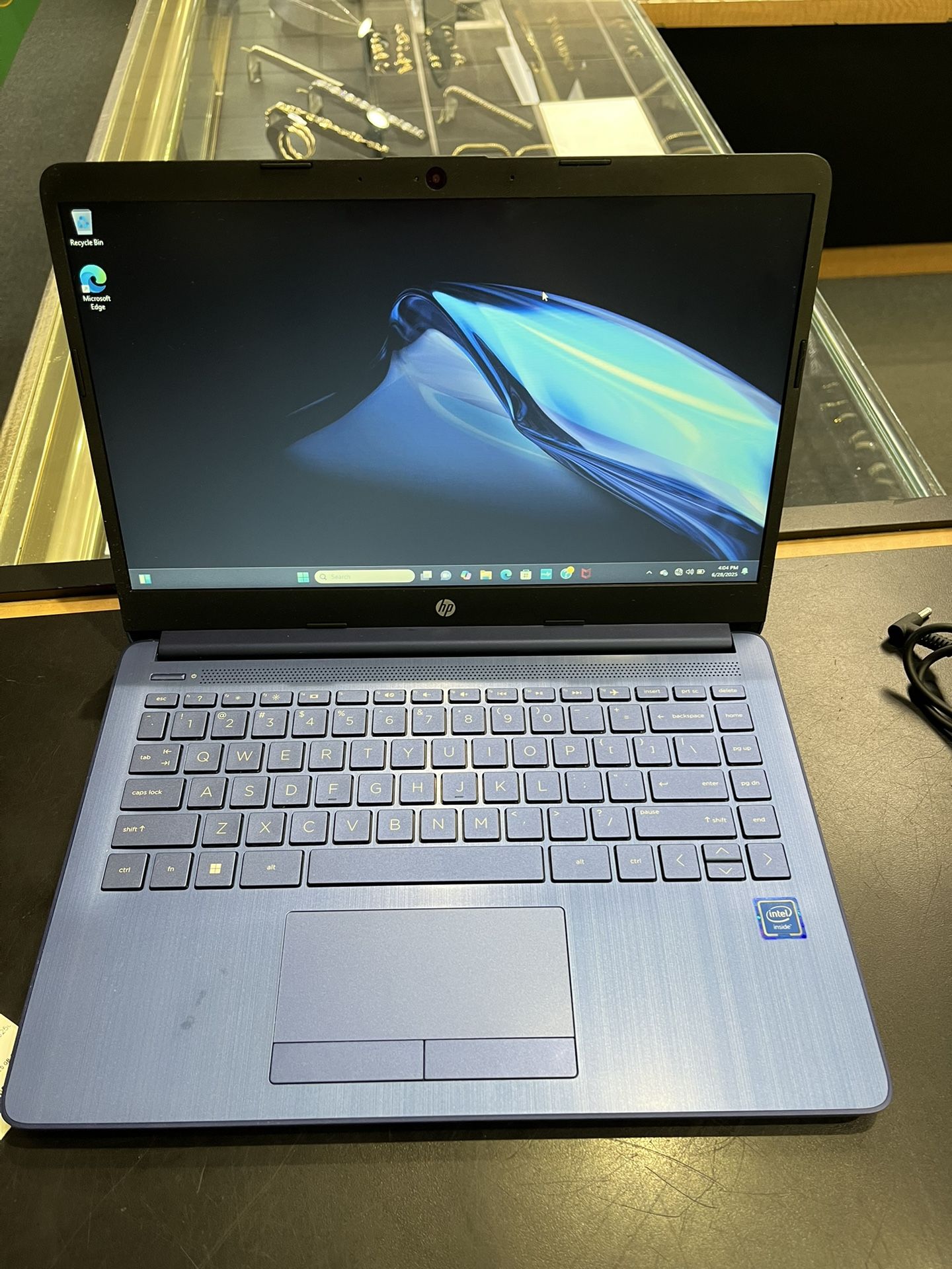 Hp Laptop (845490-1)
