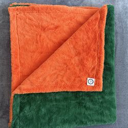 Luxury Minky Blanket XL – Super Soft Plush Throw (Orange & Green) NEW | Oregon Colors