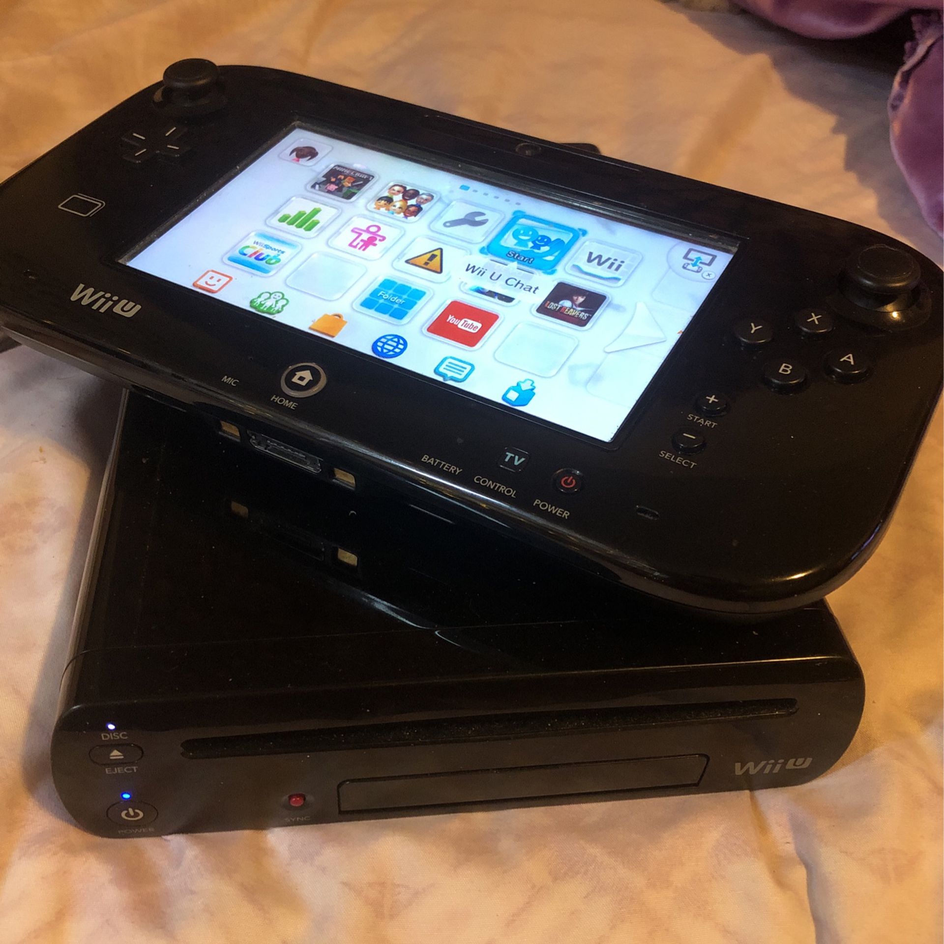 Black Nintendo Wii U 