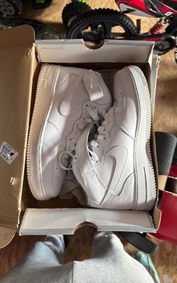 Nike Air Force Size 9