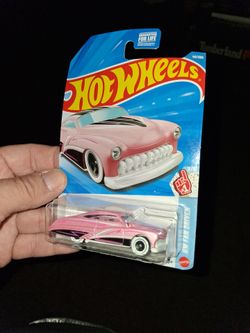 Hot Wheels HW Fan Driven Pink Die-Cast Car 9