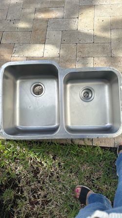 Double kitchen sink