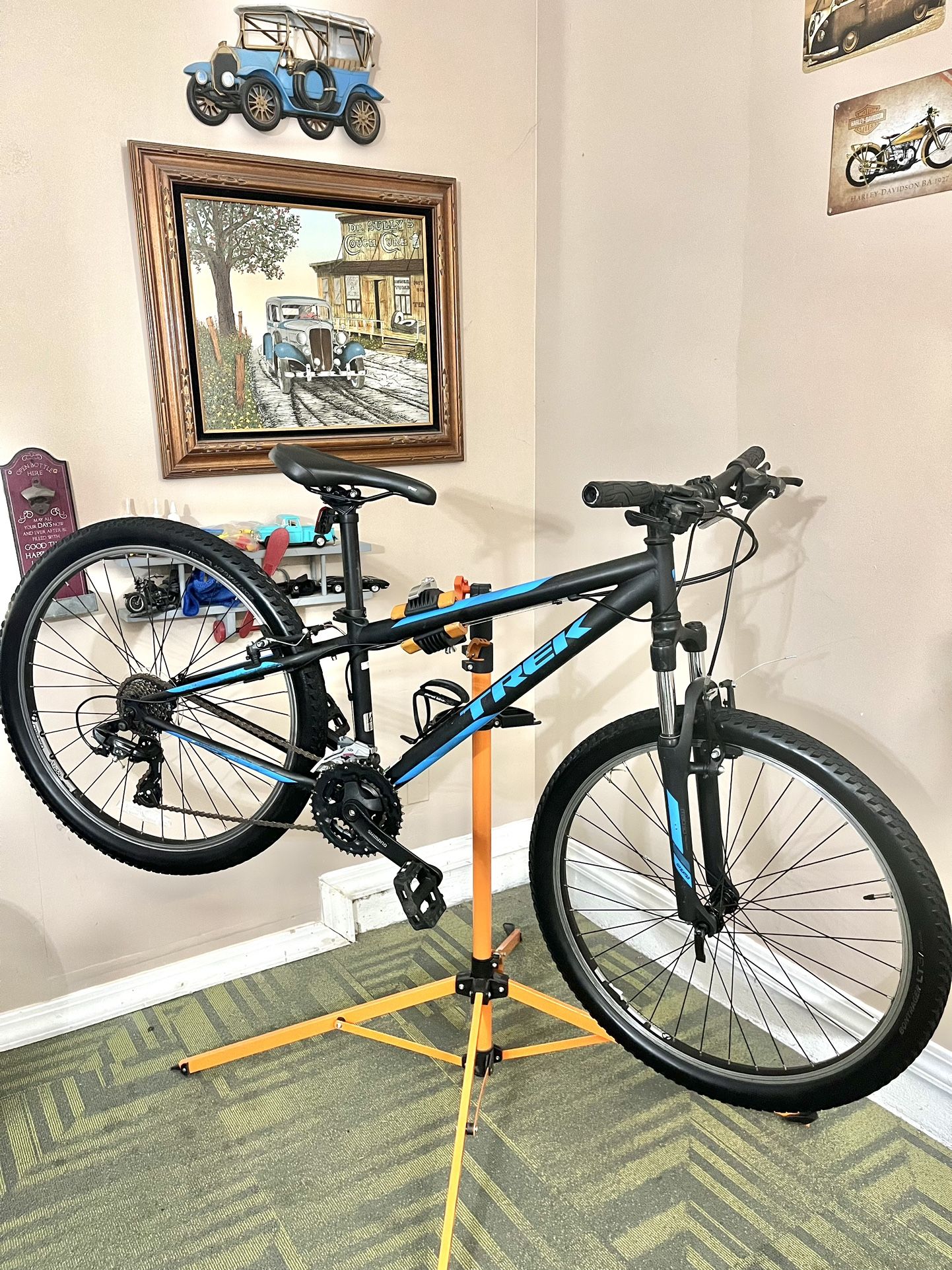 Trek 820 Mountain Bike 26”