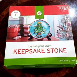 Christmas Craft Keepsake Stone NEW IN BOX