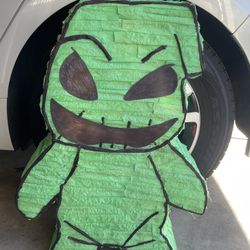 Oogie Boogie Piñata (s)