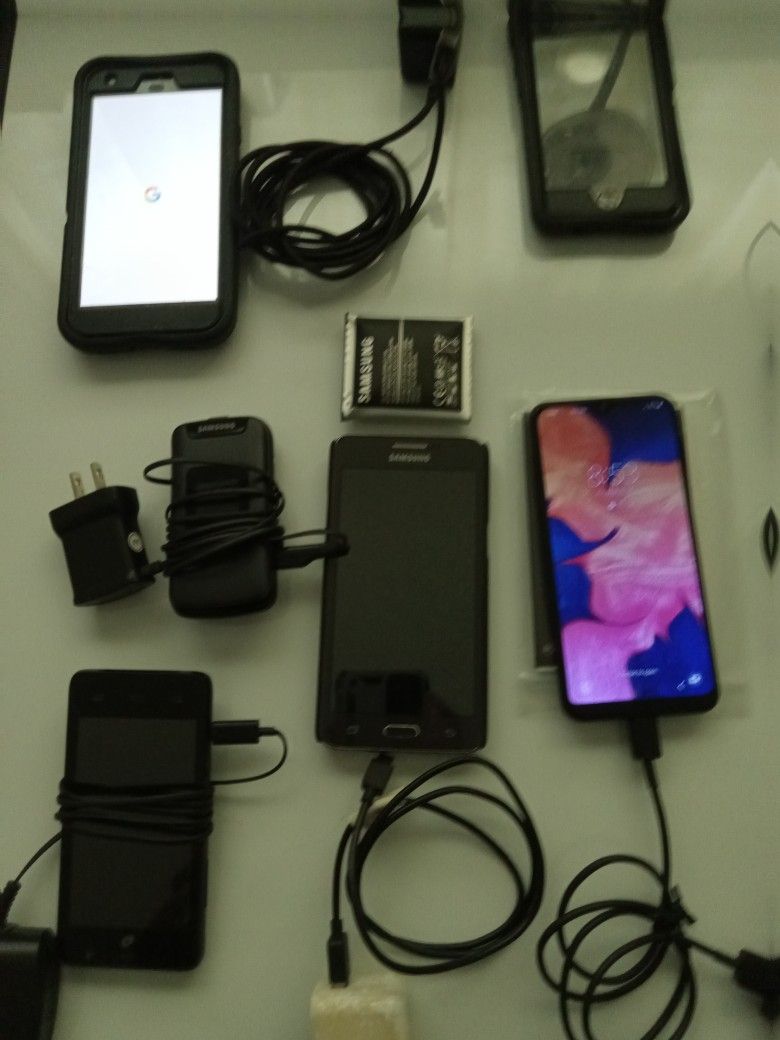 WIRELESS AND CELL PHONES GRAB BAG UNLOCKED