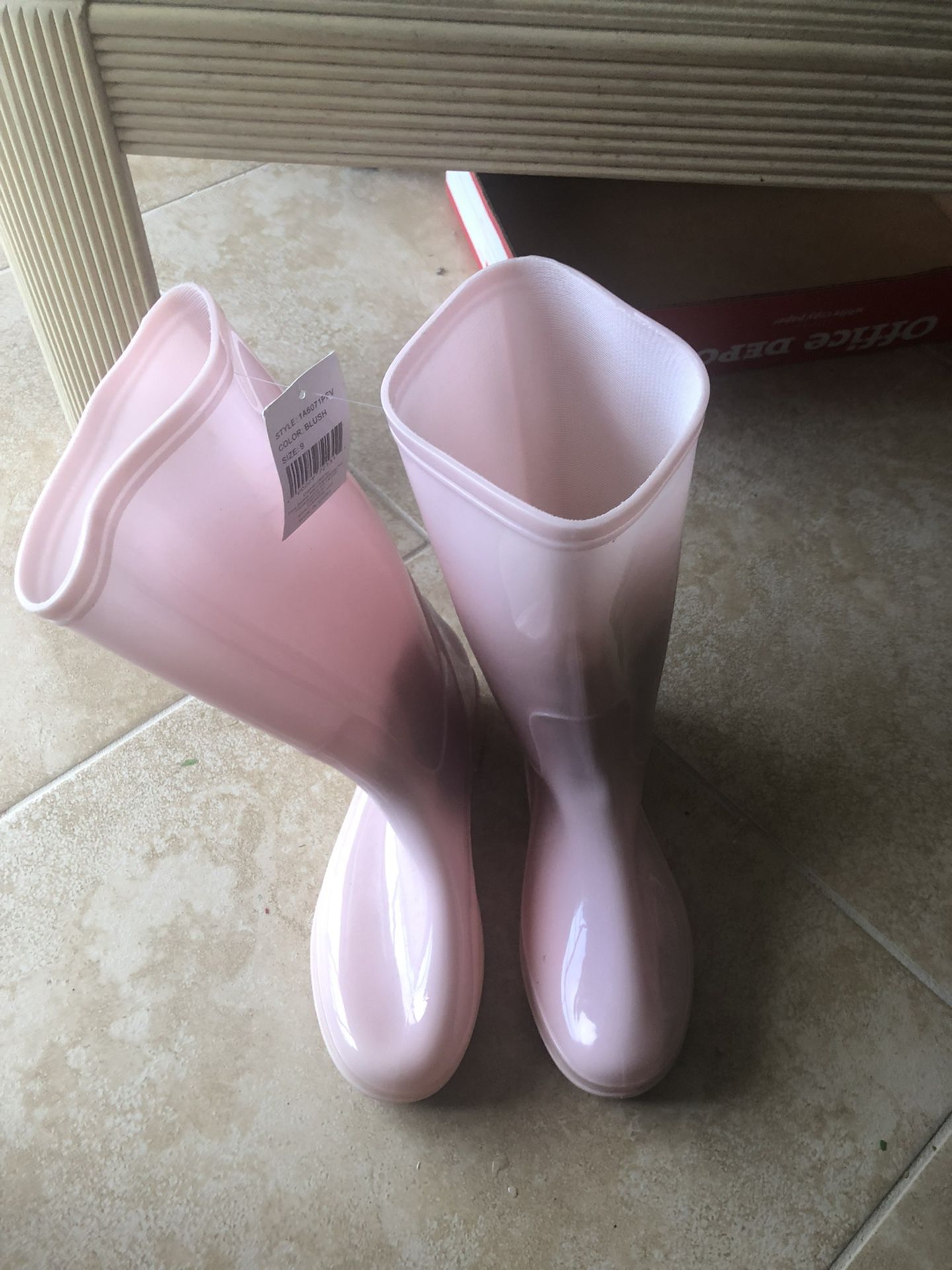 Pink Rain boots Size 9 Women