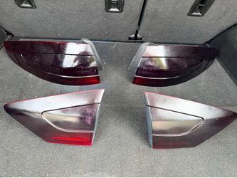 FORD FUSION TAIL LIGHTS