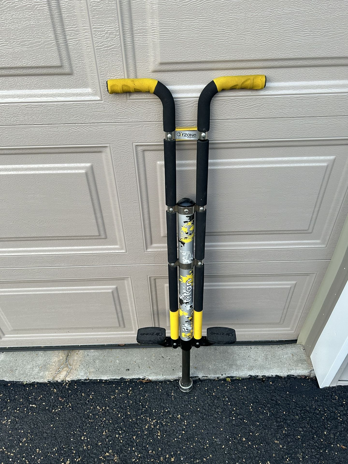 Airzone Pogo Stick
