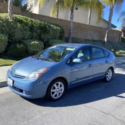 2009 Toyota Prius Touring – Clean Title – Smogged – Great MPG