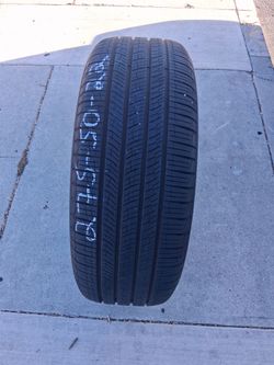 (1) 275/50/22 PIRELLI SCORPION MS LIFE: 90%