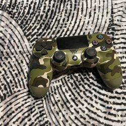 PS4 controller camo green works like fine
