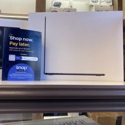 15 Inch MacBook Air M4 16GB Ram 256GB SSD (Located In Downey, CA)