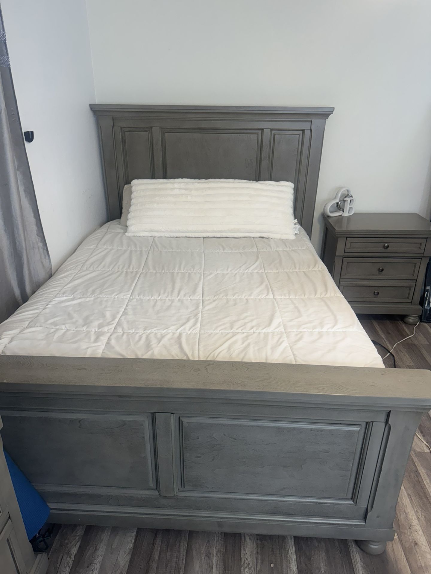 Grey Bedroom Set- Queen Bedframe, Dresser, and Nightstand