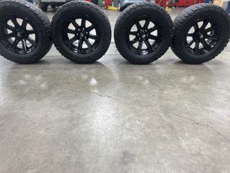 20x9 Wheels With Tires 