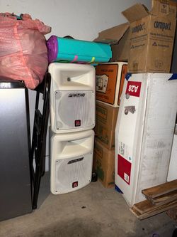 Peavey PA Speakers Pair White