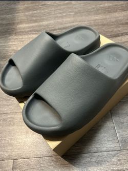 Yzy slides
