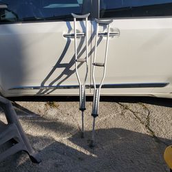 Underarm Crutches
