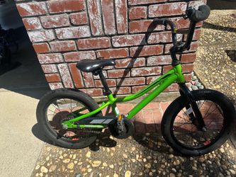 Giant Animator 16 kids bike