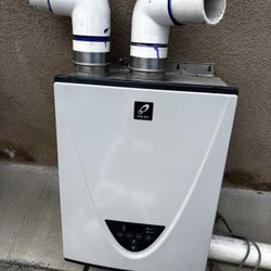 Takagi TK-540P-NIH 199,000 BTU Natural Gas Indoor Condensing Ultra-Low NOx Tankless Water Heater