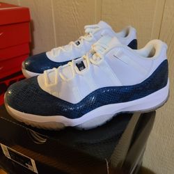 Air Jordan 11 Low Snakeskin Navy