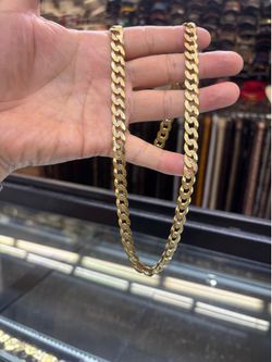 14k solid Cuban chain 26”(WE BUY GOLD)