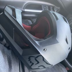 Helmet Fox V1