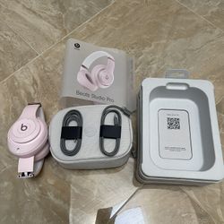Beats Studio Pro
