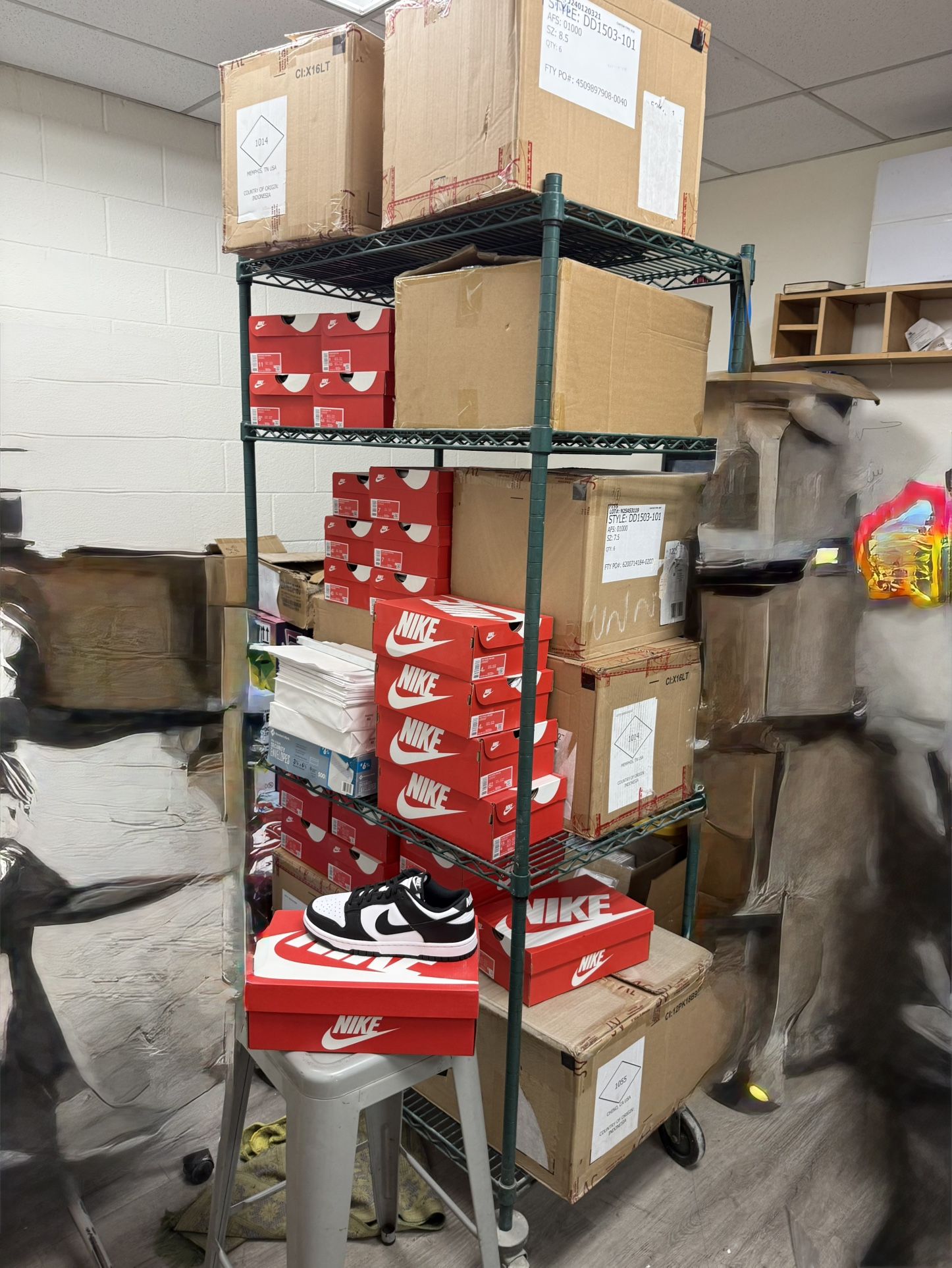Full Size Run Panda Dunks