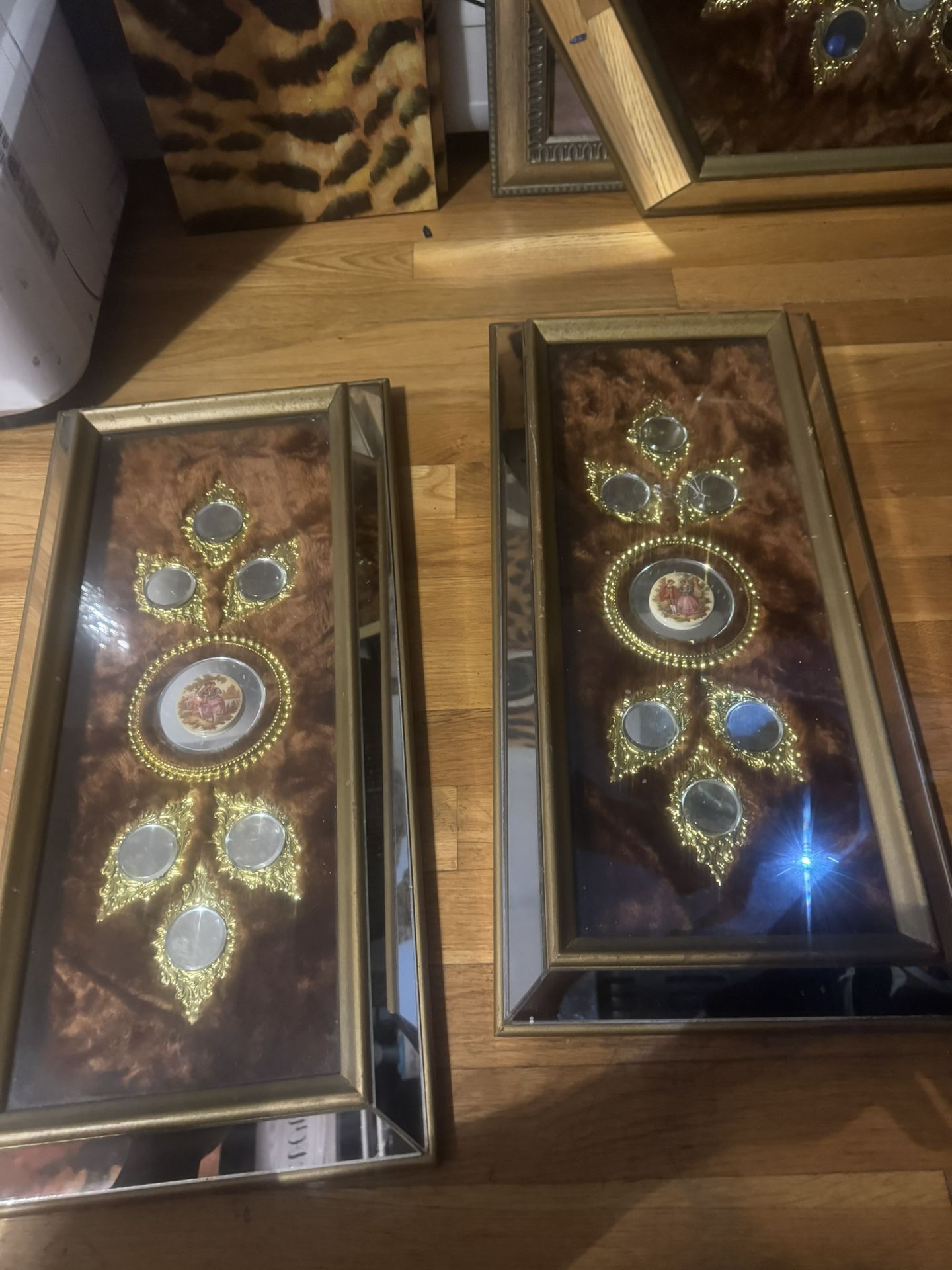 Vintage Mirror Clock and Two Matching Wall Decor