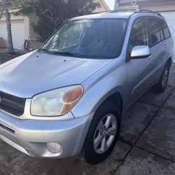 2004 Toyota Rav4