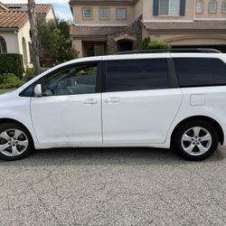 2013 Toyota Sienna