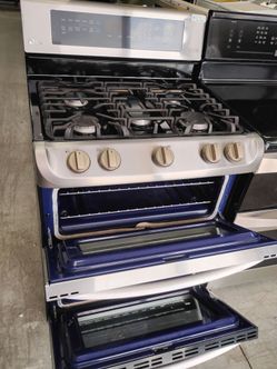 Stainless LG double gas oven with warranty Delivery Available fee depends on address 🛣️🏠🚛