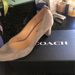 Women’s Gray Suade Pump Coach